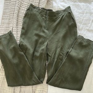 Bcbg generation sz small cargo tensel lightweight olive pants